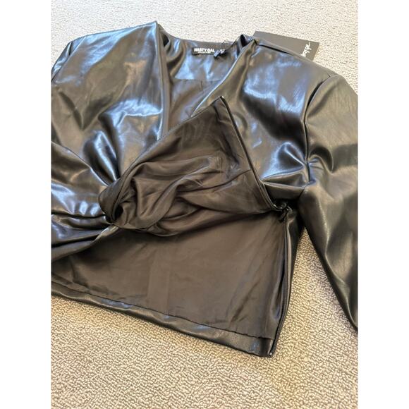 Nasty Gal Collection Womens US 6 Faux Leather Twist Front Crop Top - Picture 9 of 11